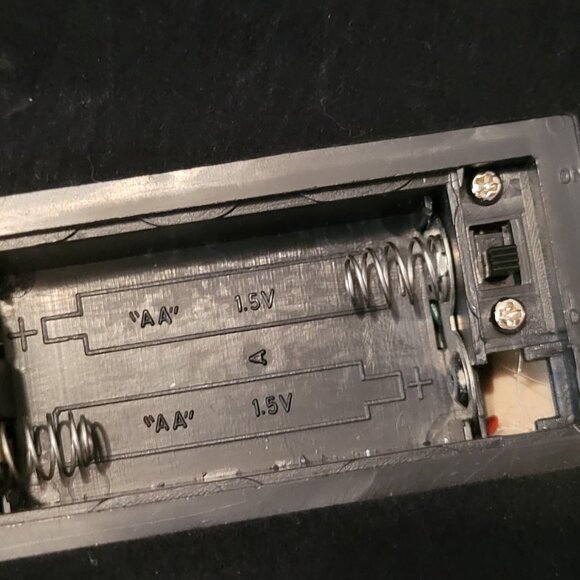 Thomas Kinkade A Light In The Storm, Seaside Memories Lighted Lighthouse 1999 - Picture 10 of 12